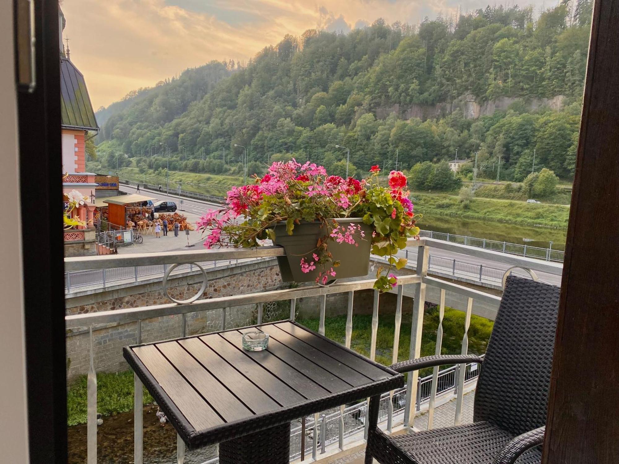 Hotel Labe Hřensko Екстериор снимка
